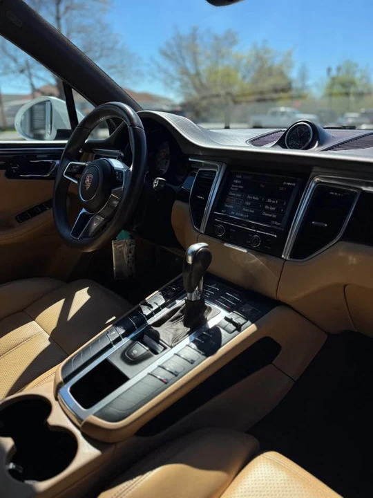 2016 Porsche Macan S - Image 14 of 18