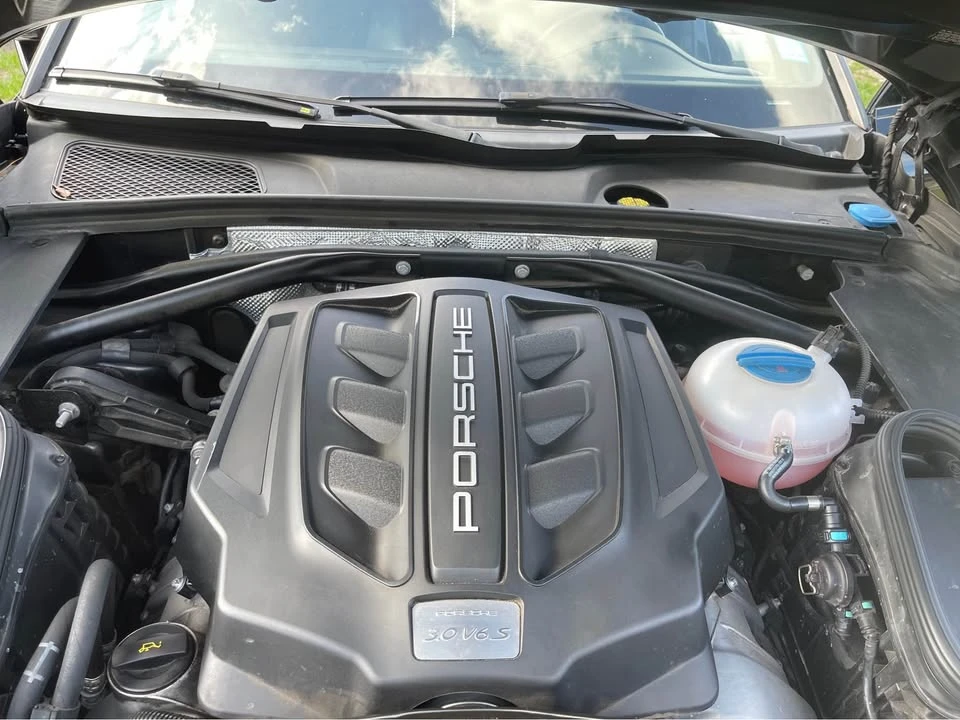 2016 Porsche Macan S - Image 10 of 12