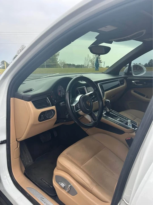 2016 Porsche Macan S - Image 8 of 16