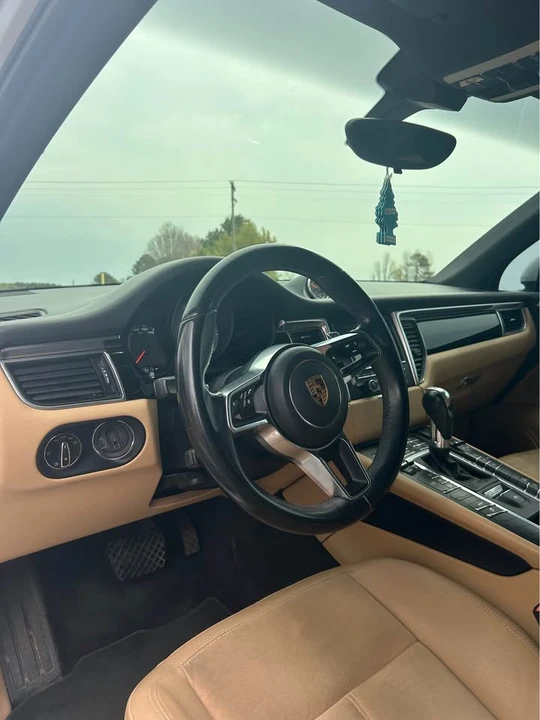 2016 Porsche Macan S - Image 9 of 16