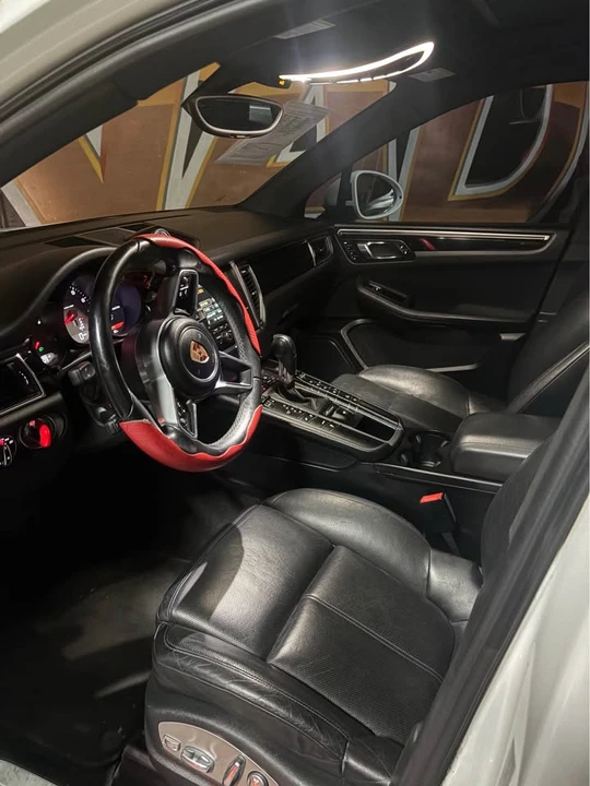 2016 Porsche Macan S - Image 7 of 10