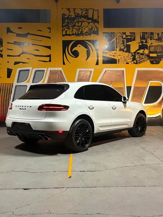 2016 Porsche Macan S - Image 2 of 10