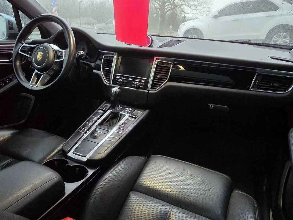 2016 Porsche Macan S - Image 12 of 17