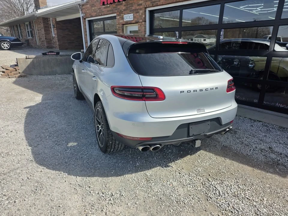 2016 Porsche Macan S - Image 2 of 16