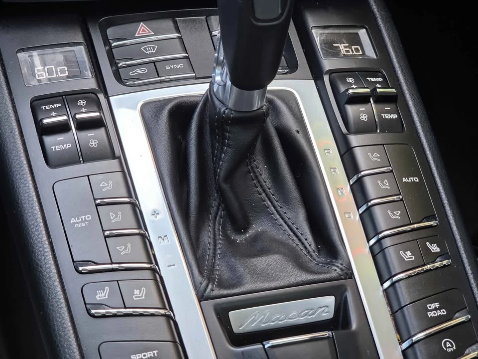 2016 Porsche Macan S - Image 16 of 16