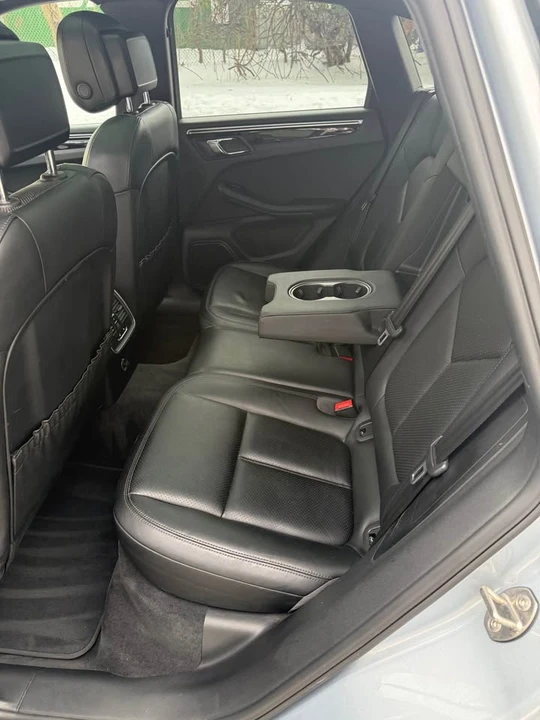2016 Porsche Macan S - Image 7 of 10