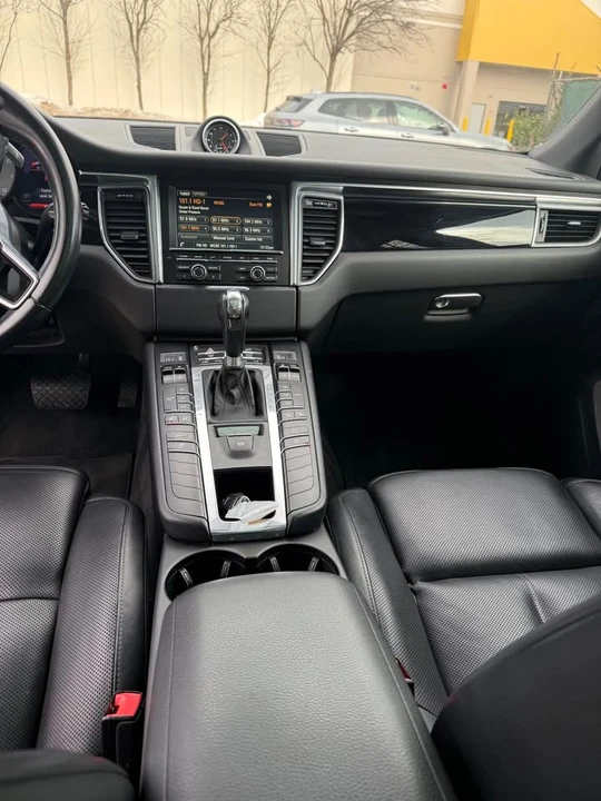 2016 Porsche Macan S - Image 8 of 10