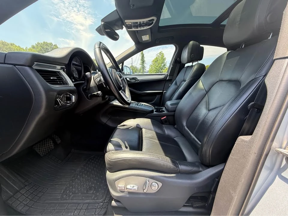 2016 Porsche Macan S - Image 12 of 20