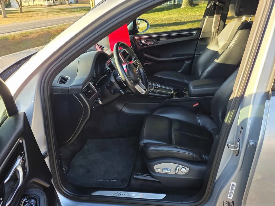 2016 Porsche Macan S - Image 9 of 19