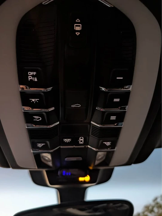 2016 Porsche Macan S - Image 6 of 19