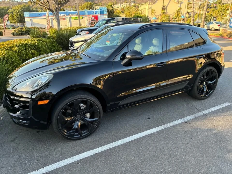 2016 Porsche Macan - Image 2 of 7