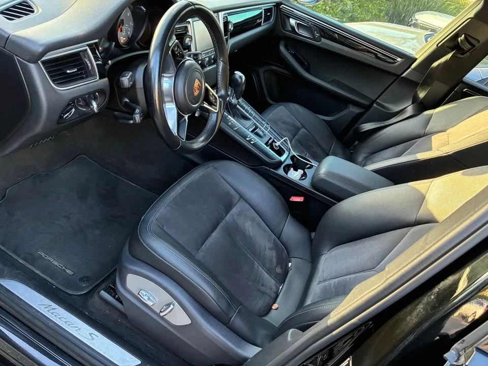 2016 Porsche Macan - Image 5 of 7