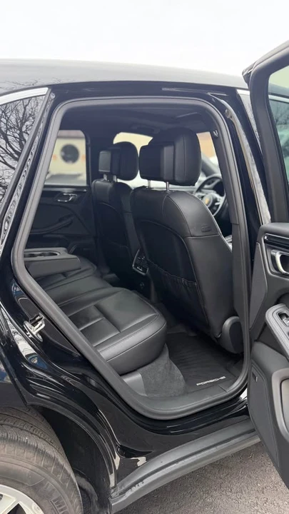 2016 Porsche Macan S - Image 14 of 20