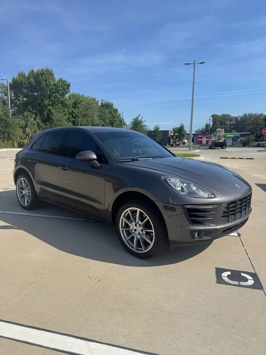 2016 Porsche Macan - Image 2 of 12