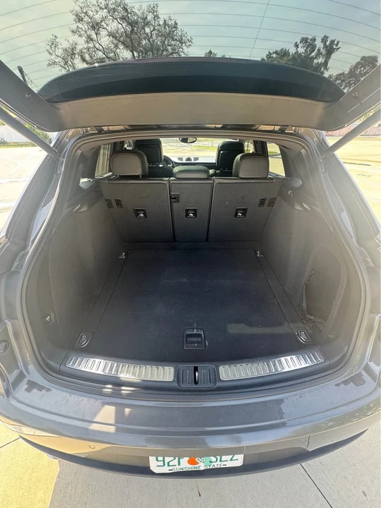 2016 Porsche Macan - Image 12 of 12