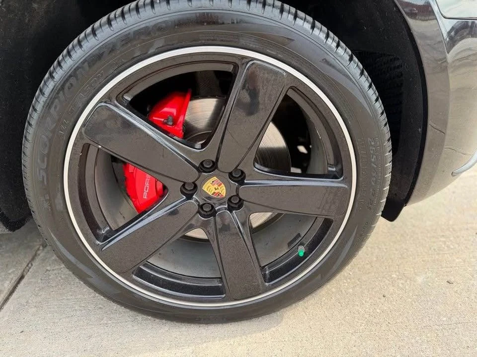 2016 Porsche Macan Turbo - Image 13 of 20