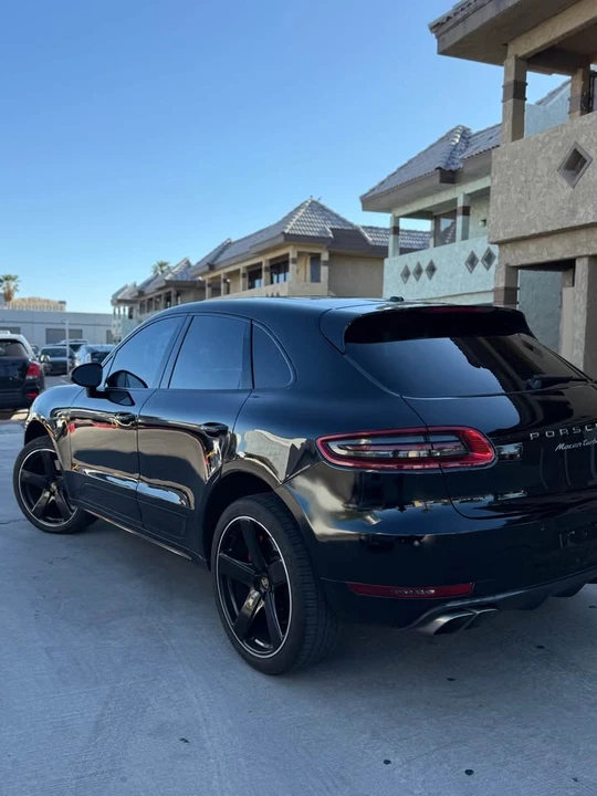 2016 Porsche Macan Turbo - Image 3 of 9