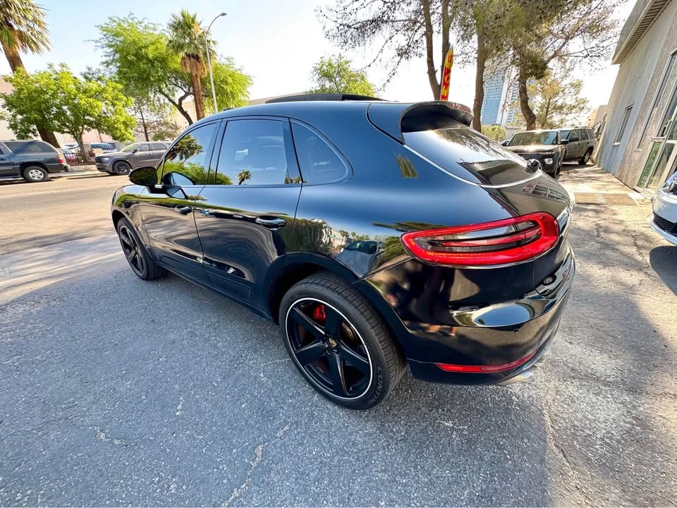 2016 Porsche Macan Turbo - Image 4 of 16
