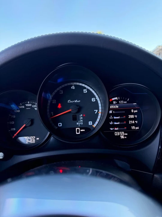 2016 Porsche Macan Turbo - Image 6 of 9