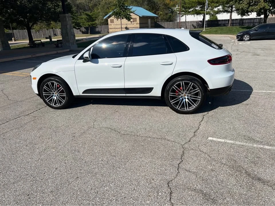 2016 Porsche Macan Turbo - Image 3 of 15