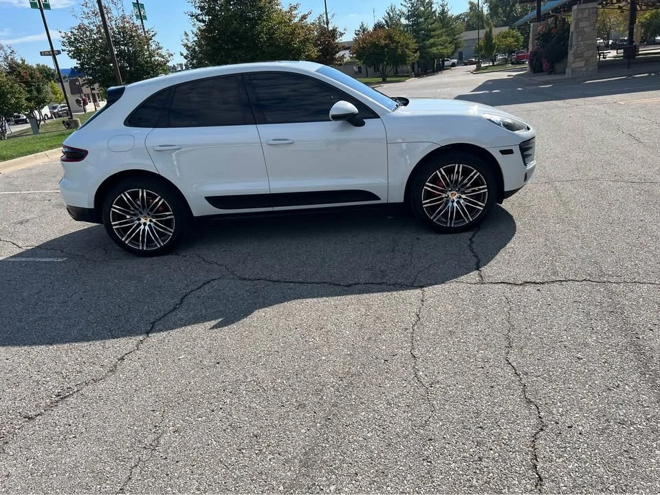 2016 Porsche Macan Turbo - Image 5 of 15
