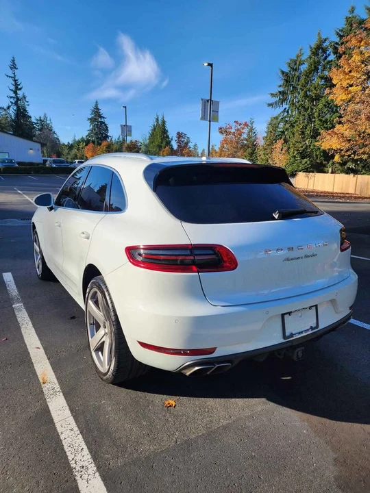 2016 Porsche Macan Turbo - Image 3 of 19