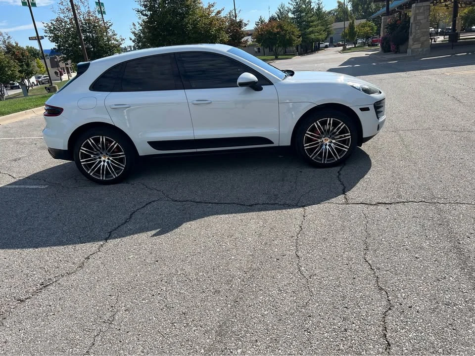 2016 Porsche Macan Turbo - Image 5 of 14