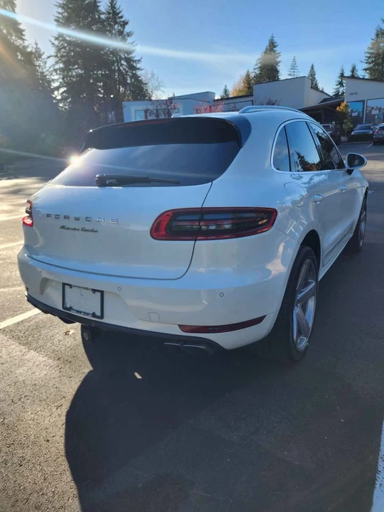 2016 Porsche Macan Turbo - Image 4 of 19