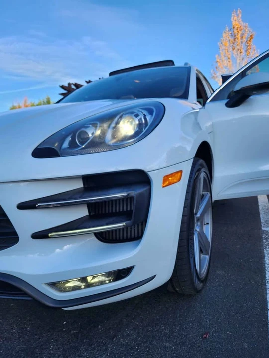 2016 Porsche Macan Turbo - Image 5 of 19
