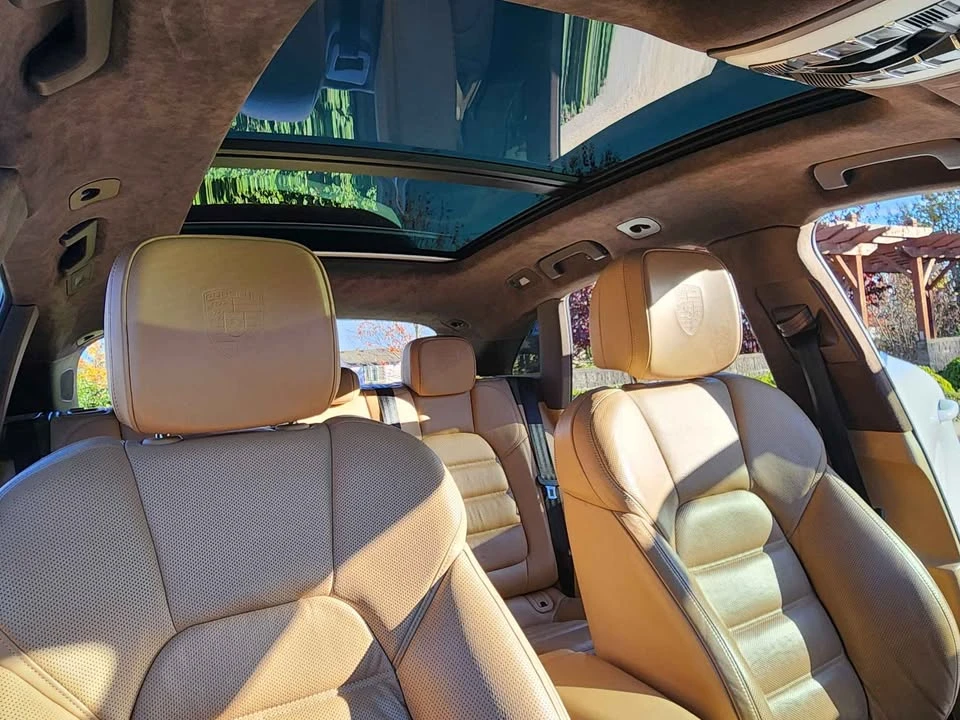2016 Porsche Macan Turbo - Image 14 of 19