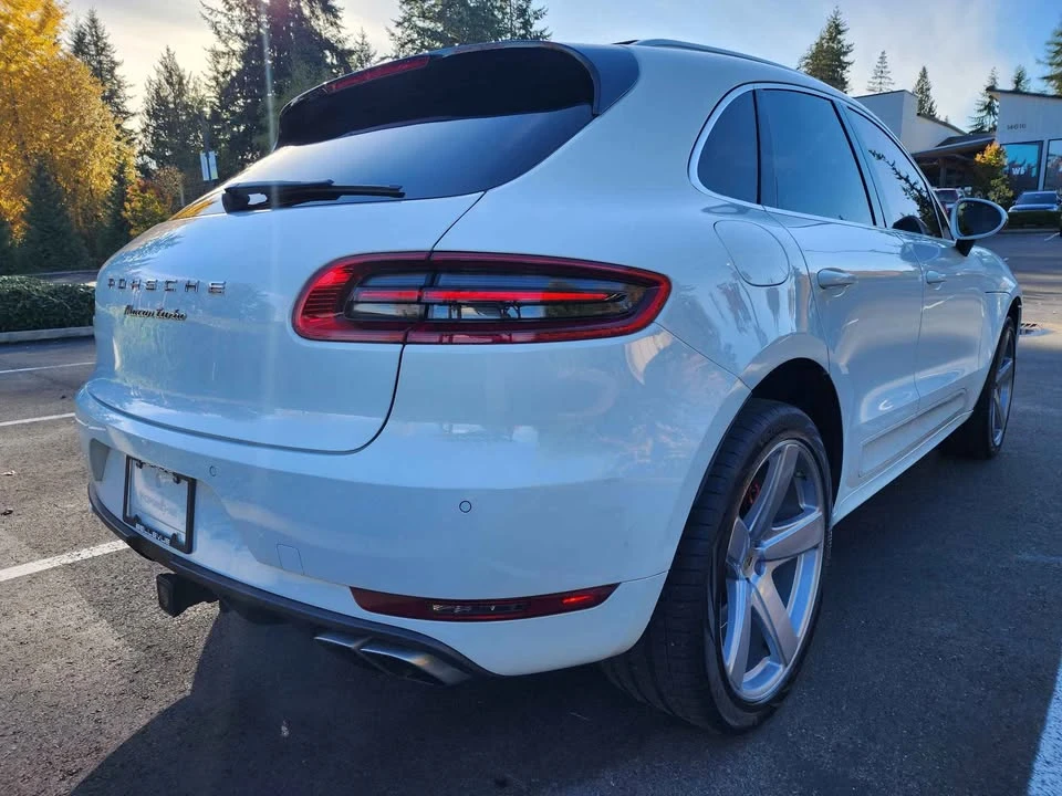 2016 Porsche Macan Turbo - Image 8 of 19