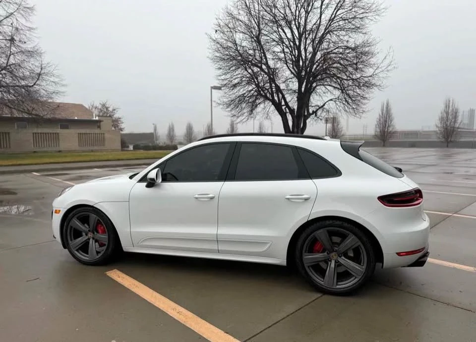 2016 Porsche Macan Turbo - Image 3 of 15