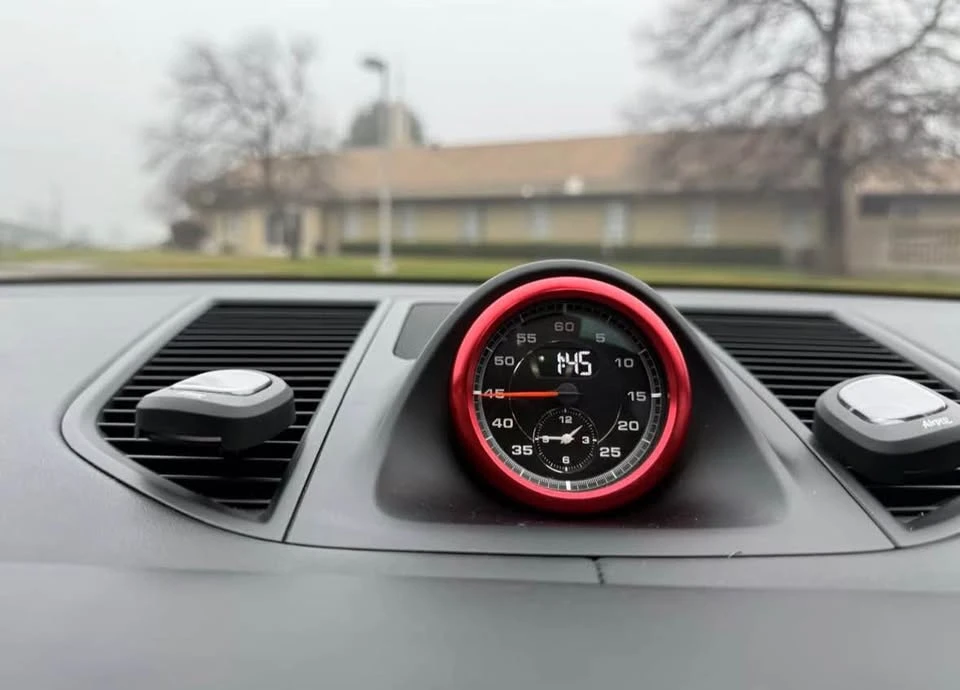 2016 Porsche Macan Turbo - Image 13 of 15