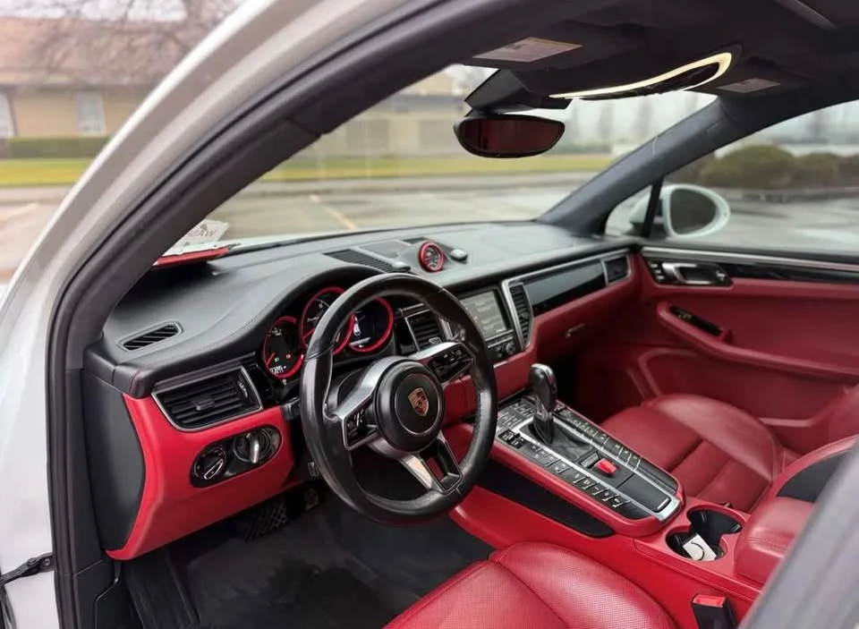 2016 Porsche Macan Turbo - Image 9 of 15