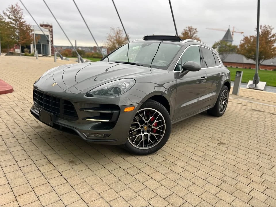 2016 Porsche Macan Turbo - Image 2 of 19