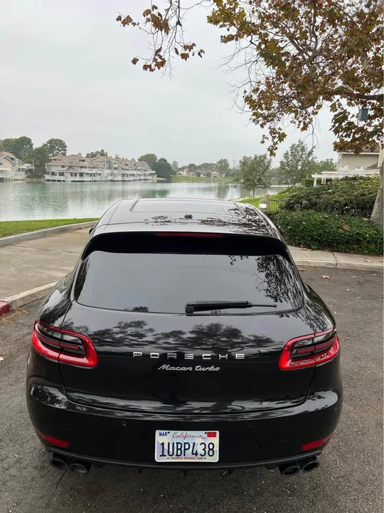 2016 Porsche Macan Turbo - Image 8 of 19