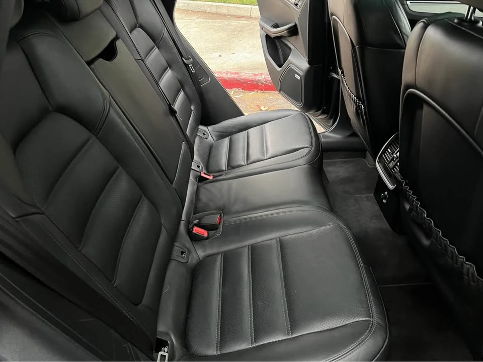 2016 Porsche Macan Turbo - Image 16 of 19