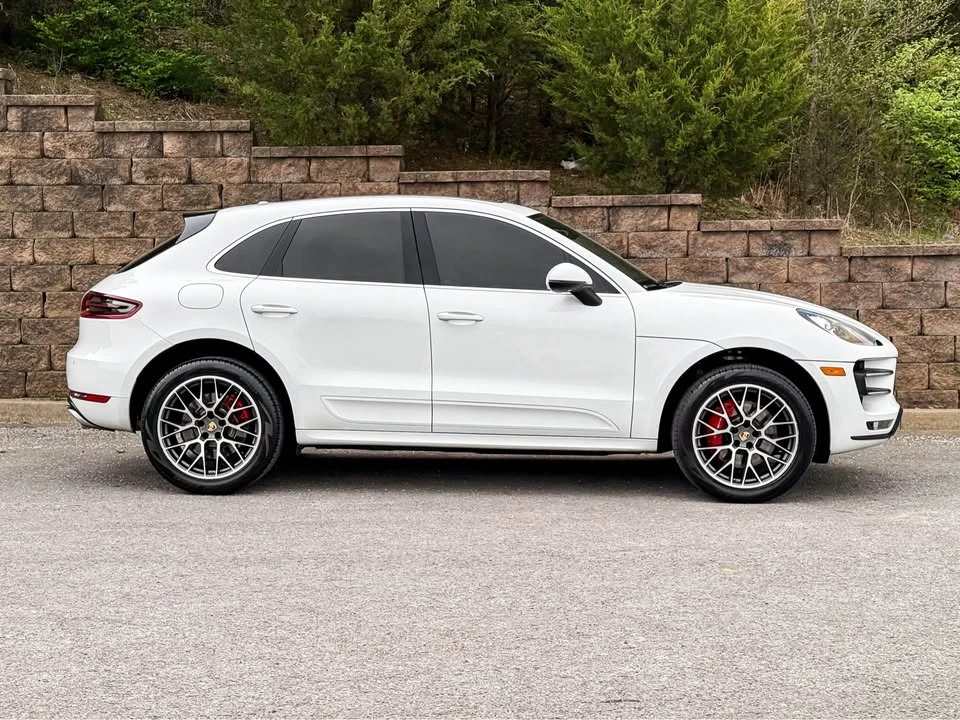 2016 Porsche Macan Turbo - Image 3 of 20