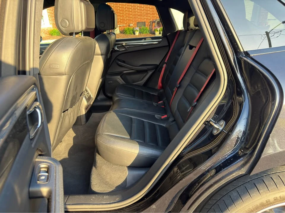 2016 Porsche Macan Turbo - Image 8 of 10