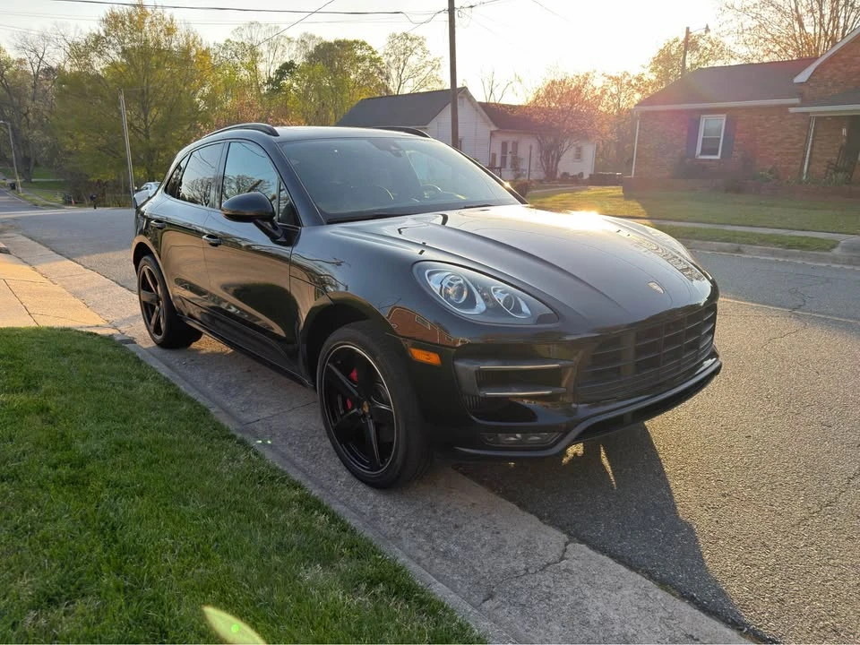 2016 Porsche Macan Turbo - Image 3 of 10