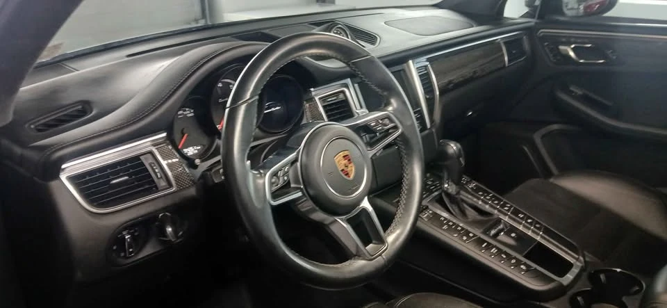 2016 Porsche Macan Turbo - Image 6 of 15