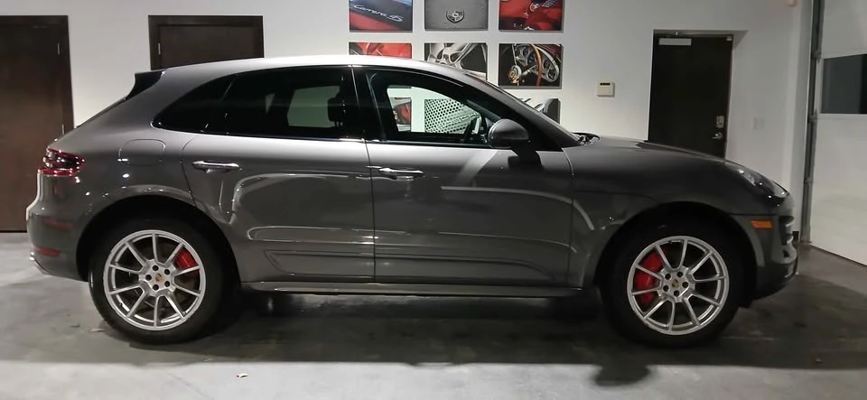 2016 Porsche Macan Turbo - Image 2 of 15