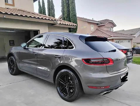 2016 Porsche Macan Turbo Performance Package