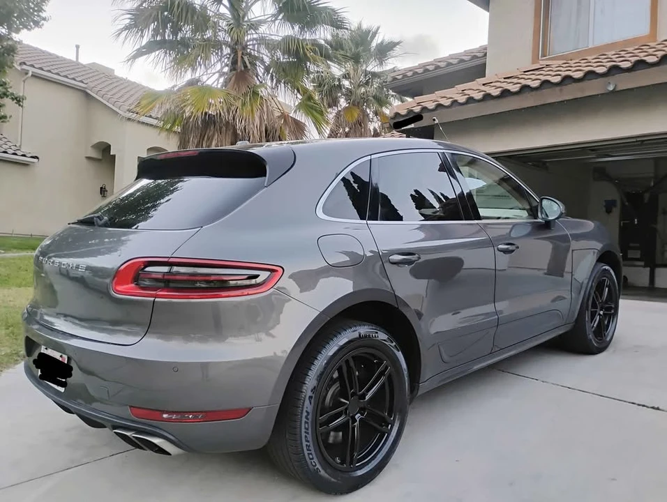 2016 Porsche Macan Turbo - Image 3 of 8
