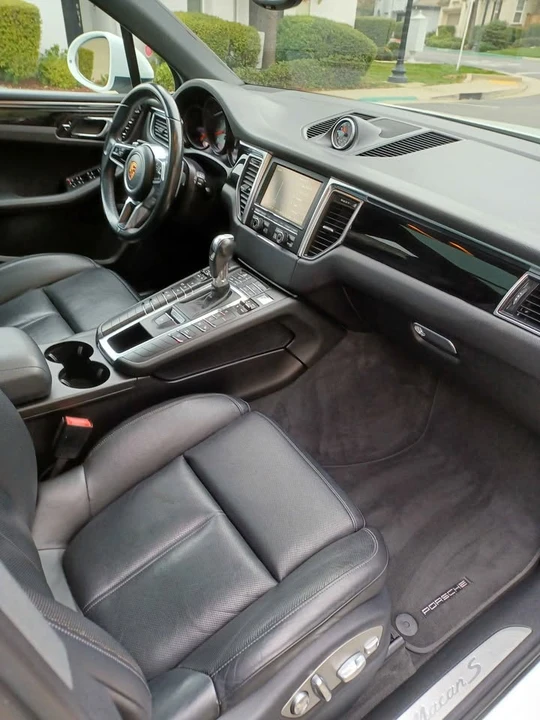 2016 Porsche Macan Turbo - Image 6 of 13