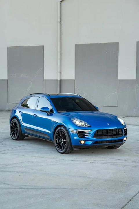 2016 Porsche Macan - Image 16 of 19