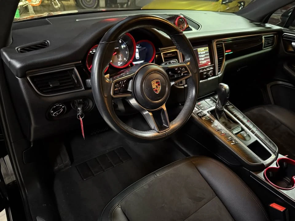2016 Porsche Macan S - Image 9 of 19