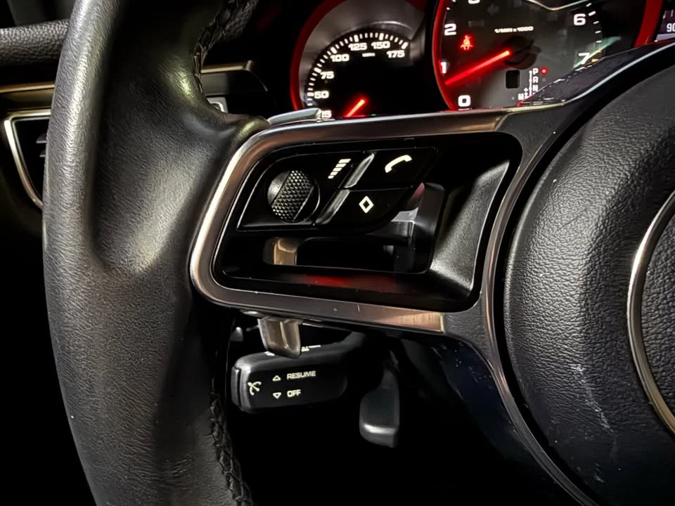 2016 Porsche Macan S - Image 15 of 19
