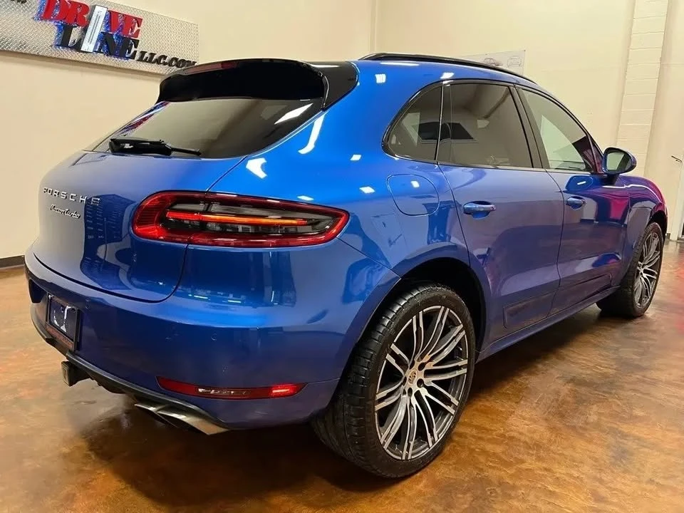 2016 Porsche Macan Turbo - Image 11 of 13