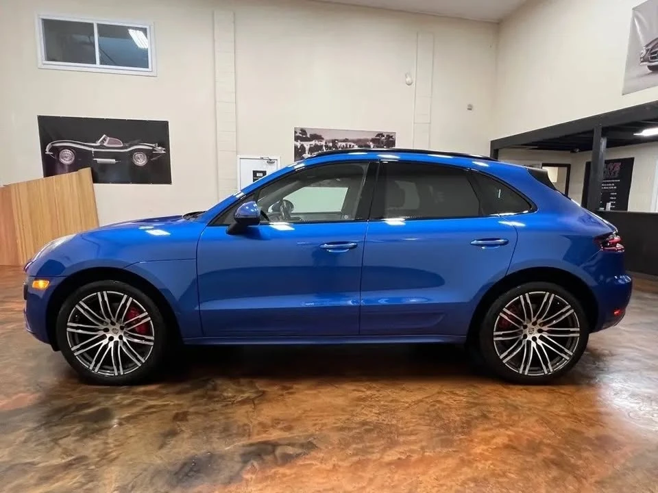 2016 Porsche Macan Turbo - Image 9 of 13